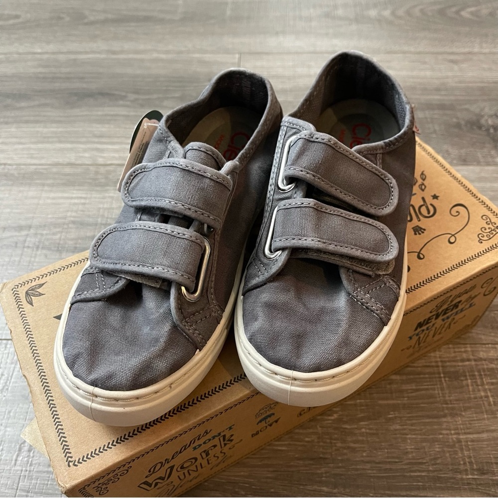Cienta Light Gray double Strap Shoes Little Boy Size 32 / 1.5